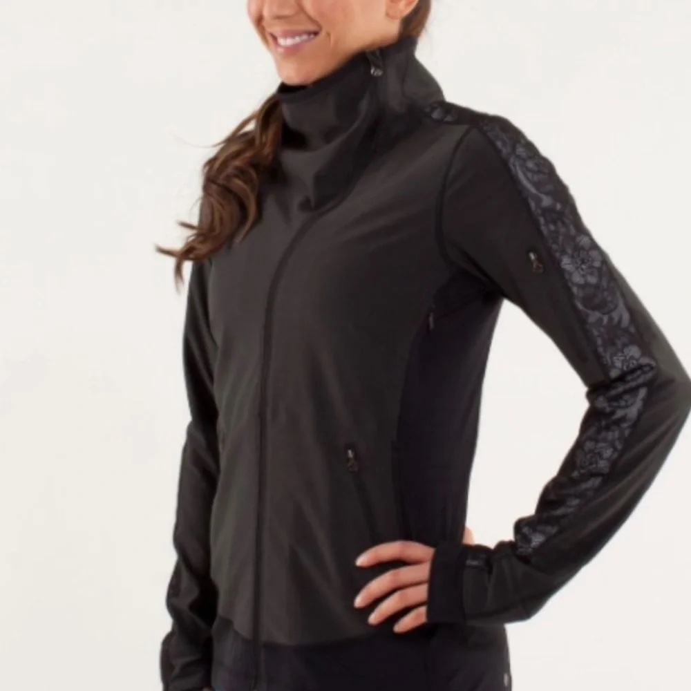 Lululemon Run Draft Dodger Jacket - good used condition - Picture 3 of 15